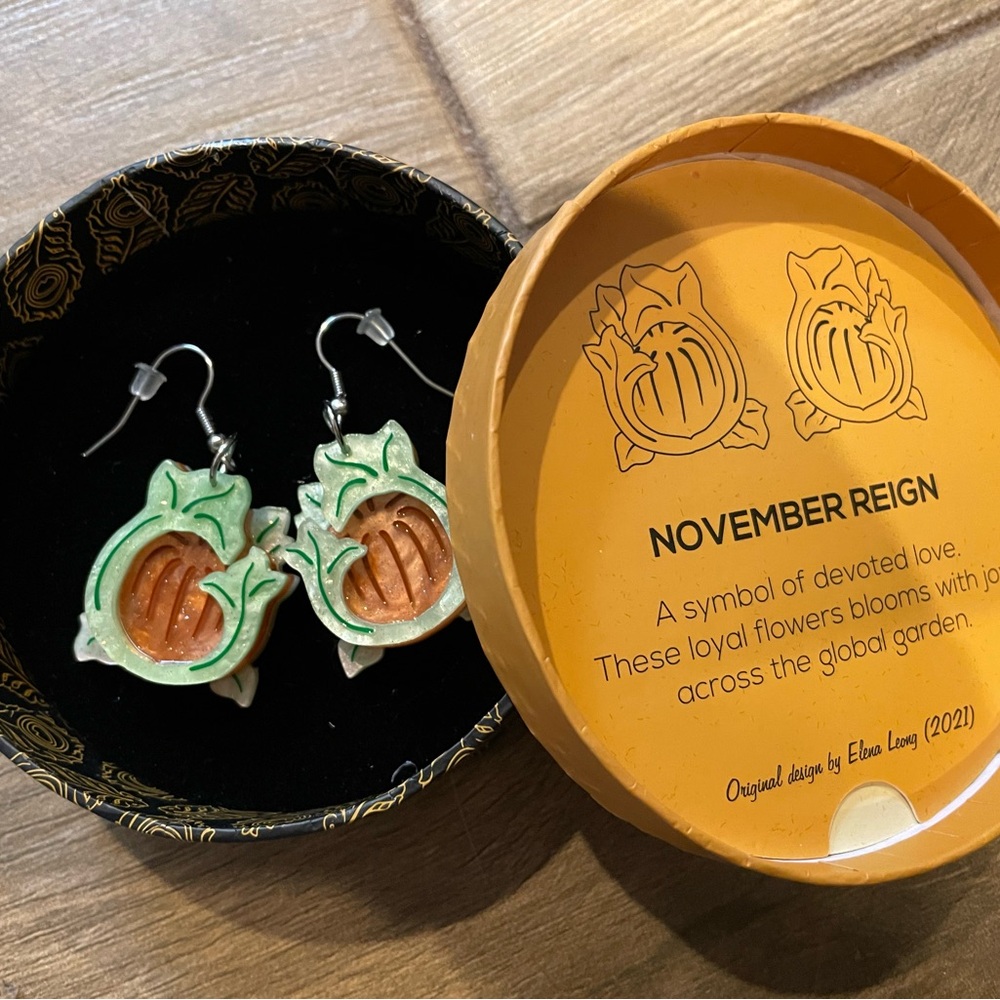 Erstwilder November Reign dangle resin earrings art deco collection